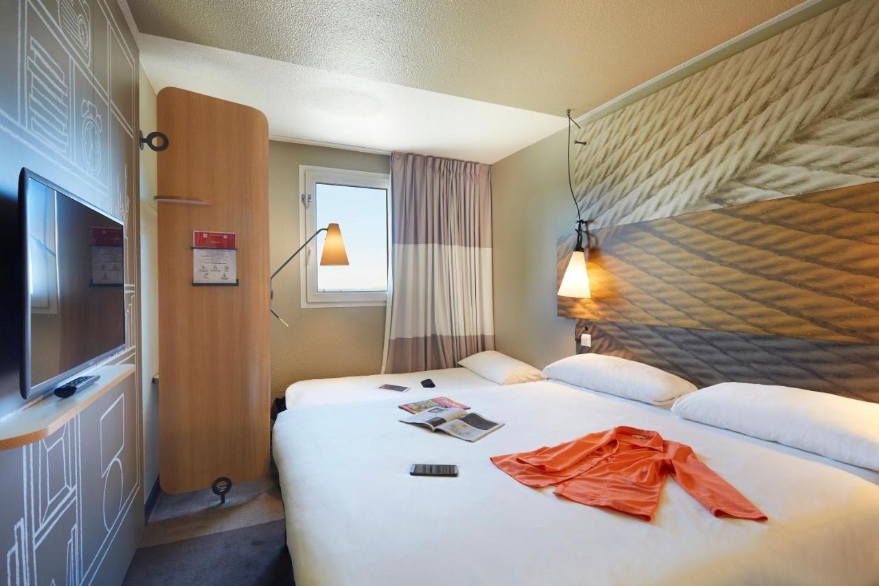 Ibis Archamps Porte De Geneve Bagian luar foto