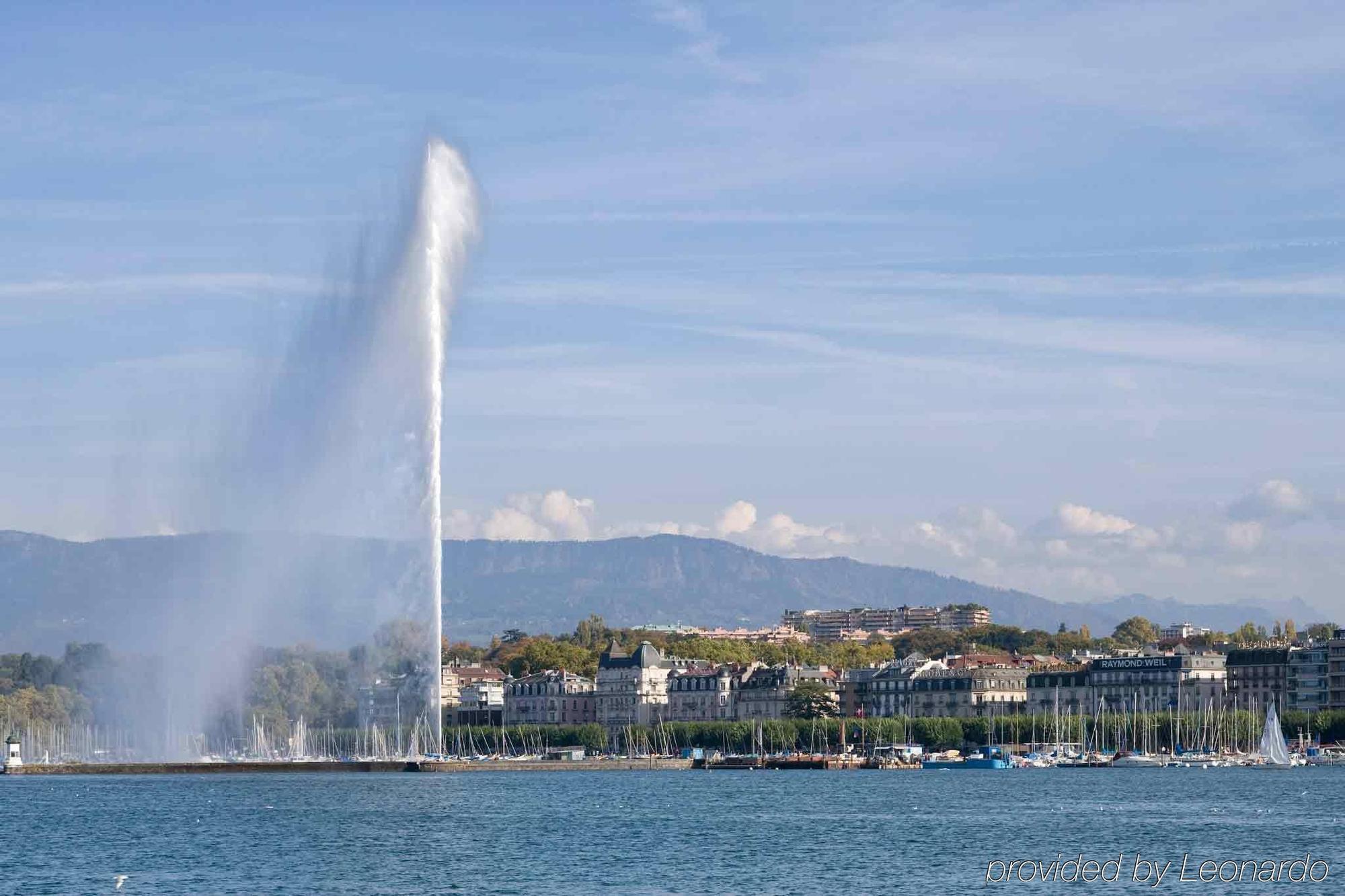 Ibis Archamps Porte De Geneve Bagian luar foto