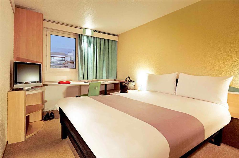 Ibis Archamps Porte De Geneve Ruang foto